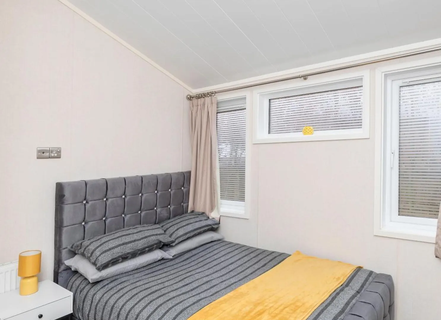Family Luxury York Cabin Retreat With Hot Tub شقة