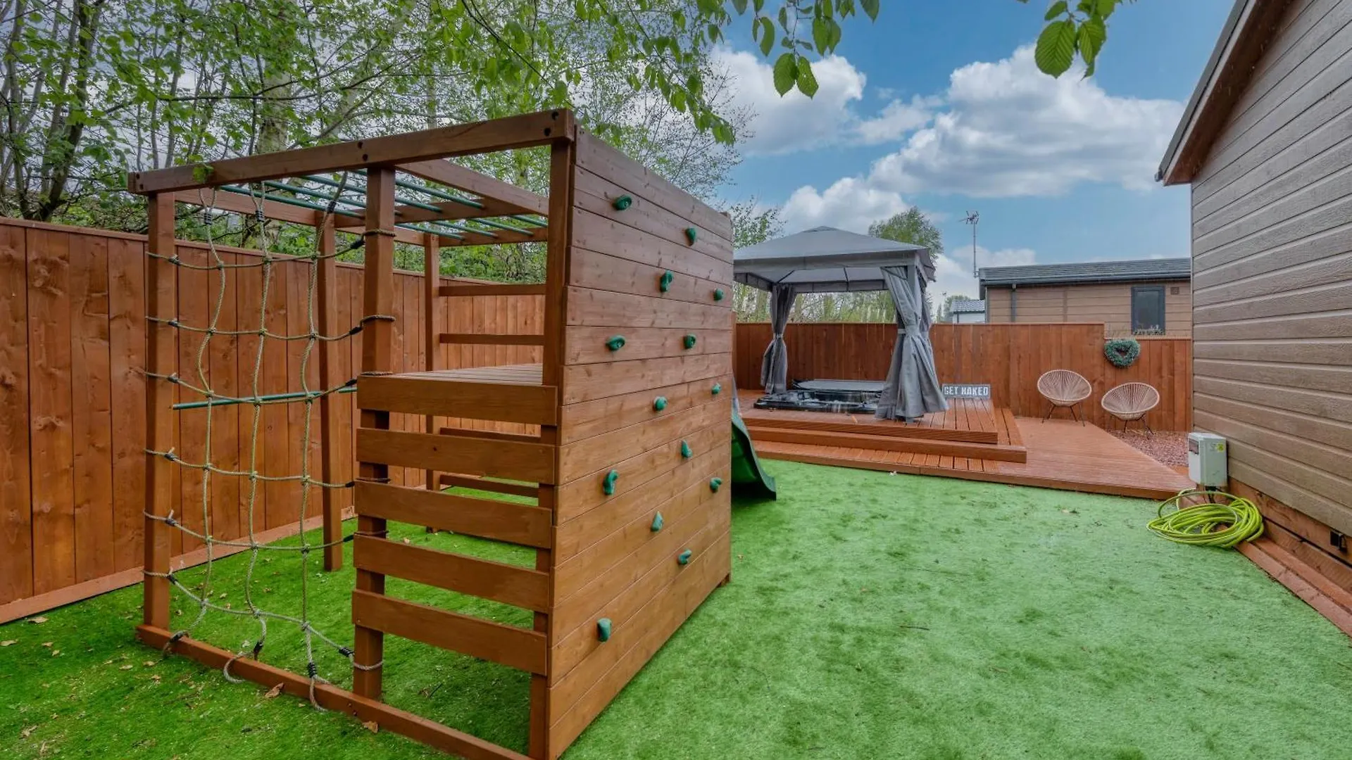 شقة Family Luxury York Cabin Retreat With Hot Tub